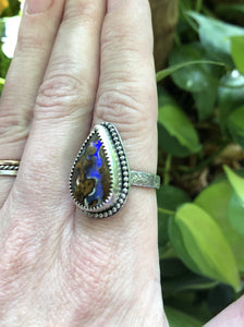 Boulder Opal Statement ring with patterned band sz 7.5